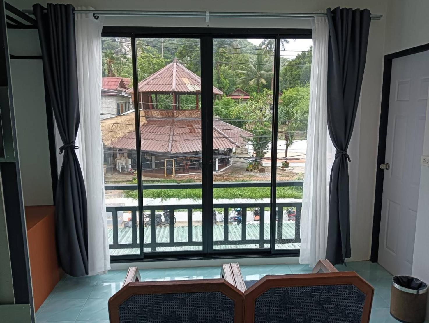 White Jail At Koh Tao Hostel Kültér fotó